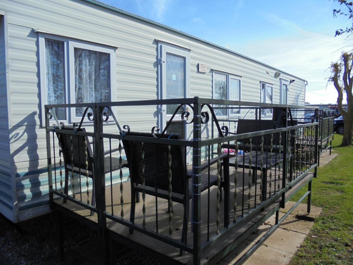 6 Berth Central Heated On The Chase Ingoldmells Extérieur photo