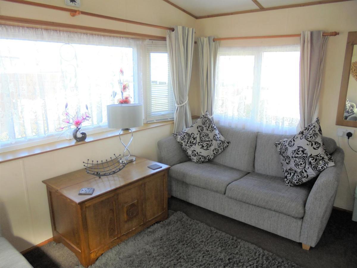 6 Berth Central Heated On The Chase Ingoldmells Extérieur photo
