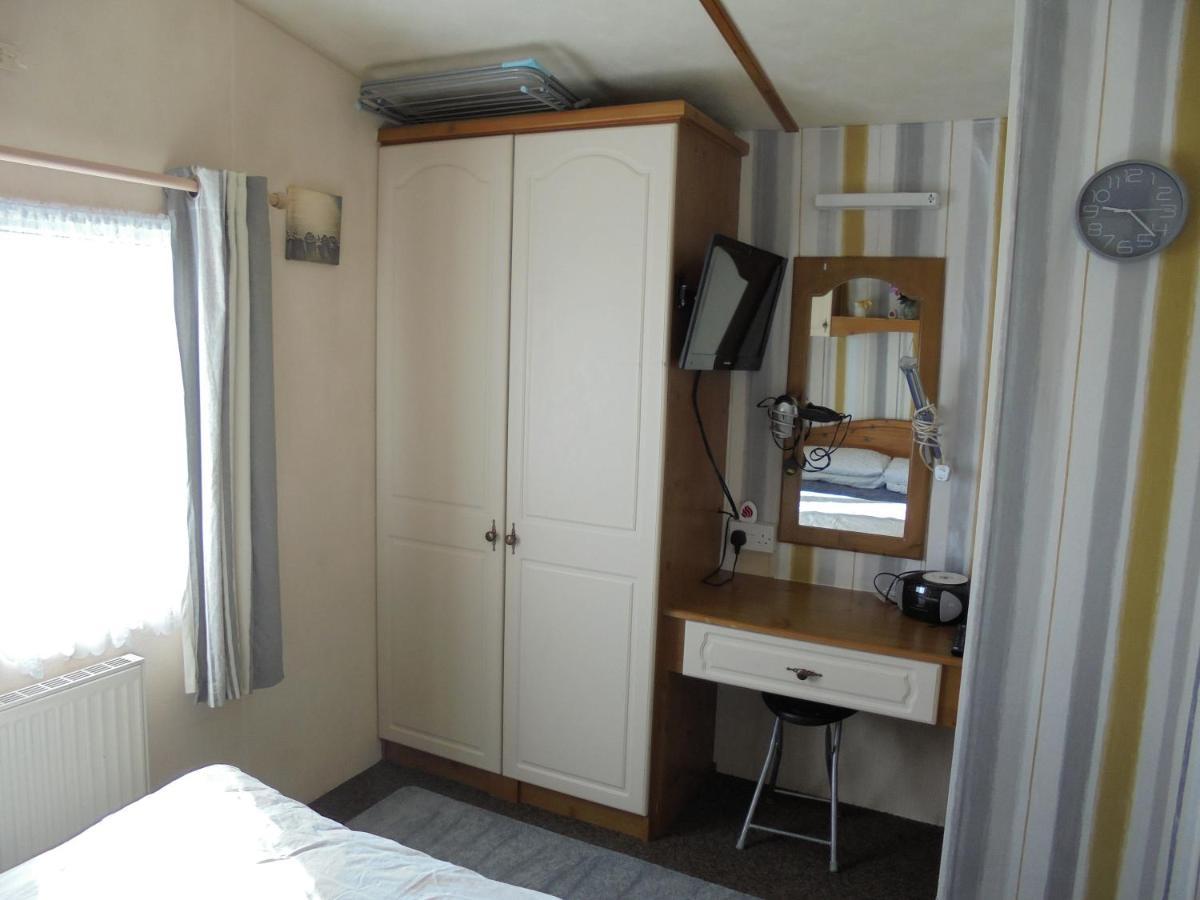 6 Berth Central Heated On The Chase Ingoldmells Extérieur photo
