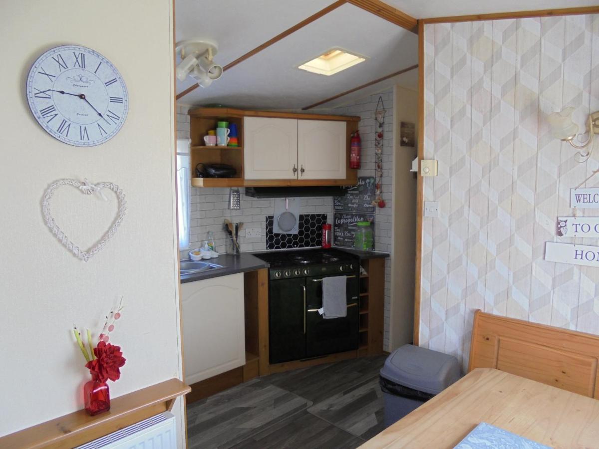 6 Berth Central Heated On The Chase Ingoldmells Extérieur photo