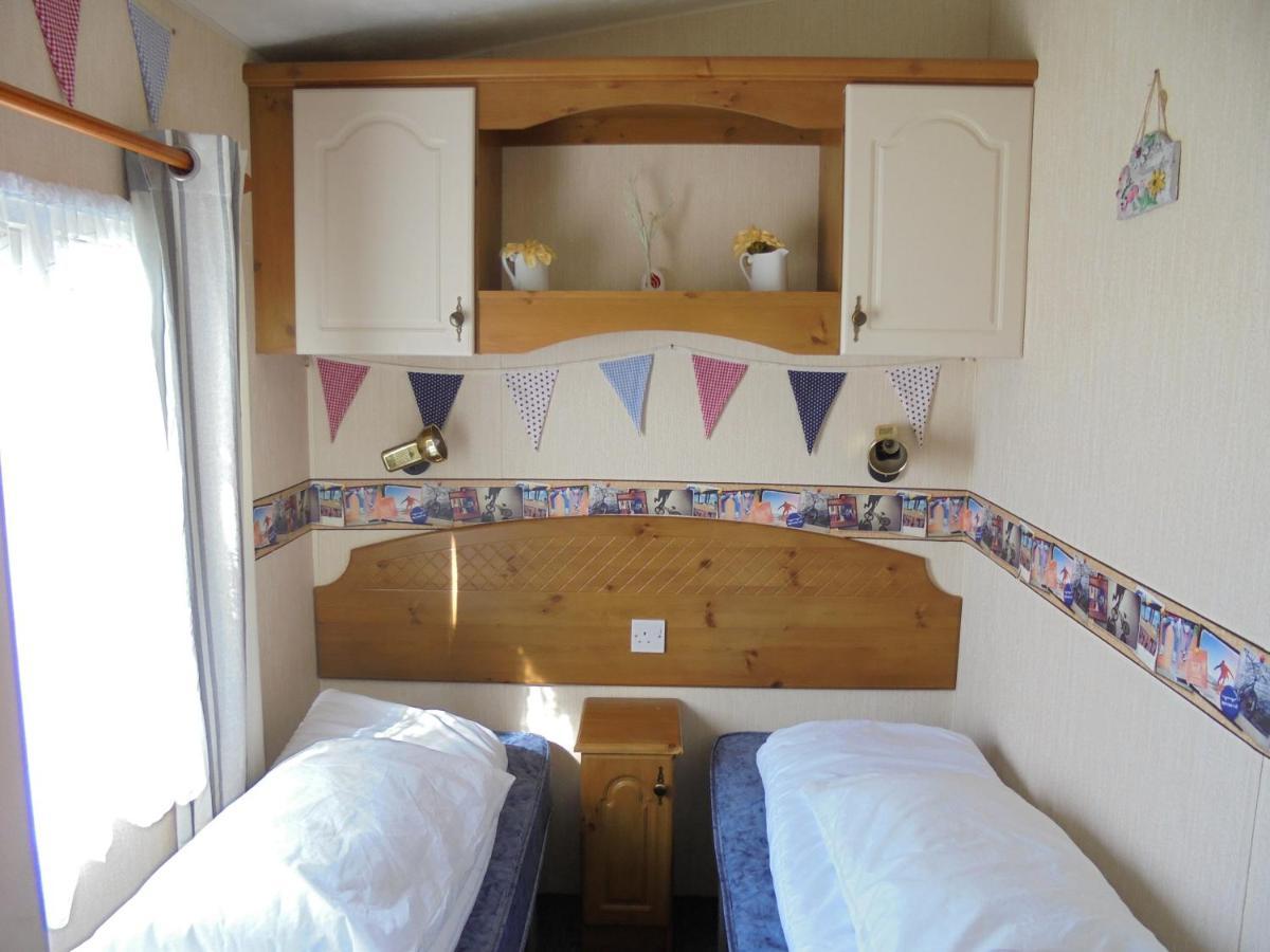 6 Berth Central Heated On The Chase Ingoldmells Extérieur photo